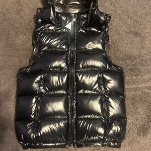 Moncler bormes shiny puffer vest 'black'
